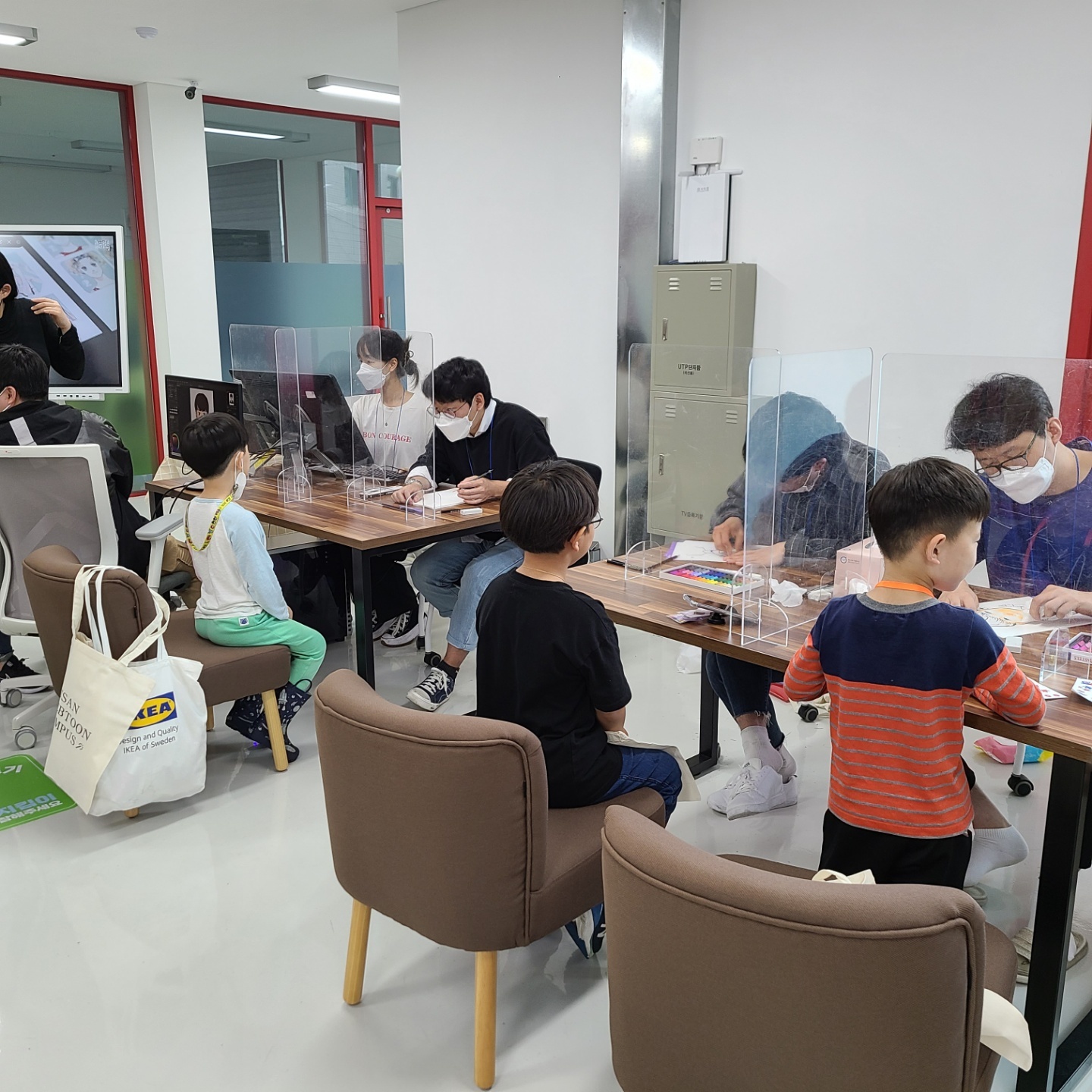 비콘 봄맞이 축제 연계 웹툰 체험프로그램 