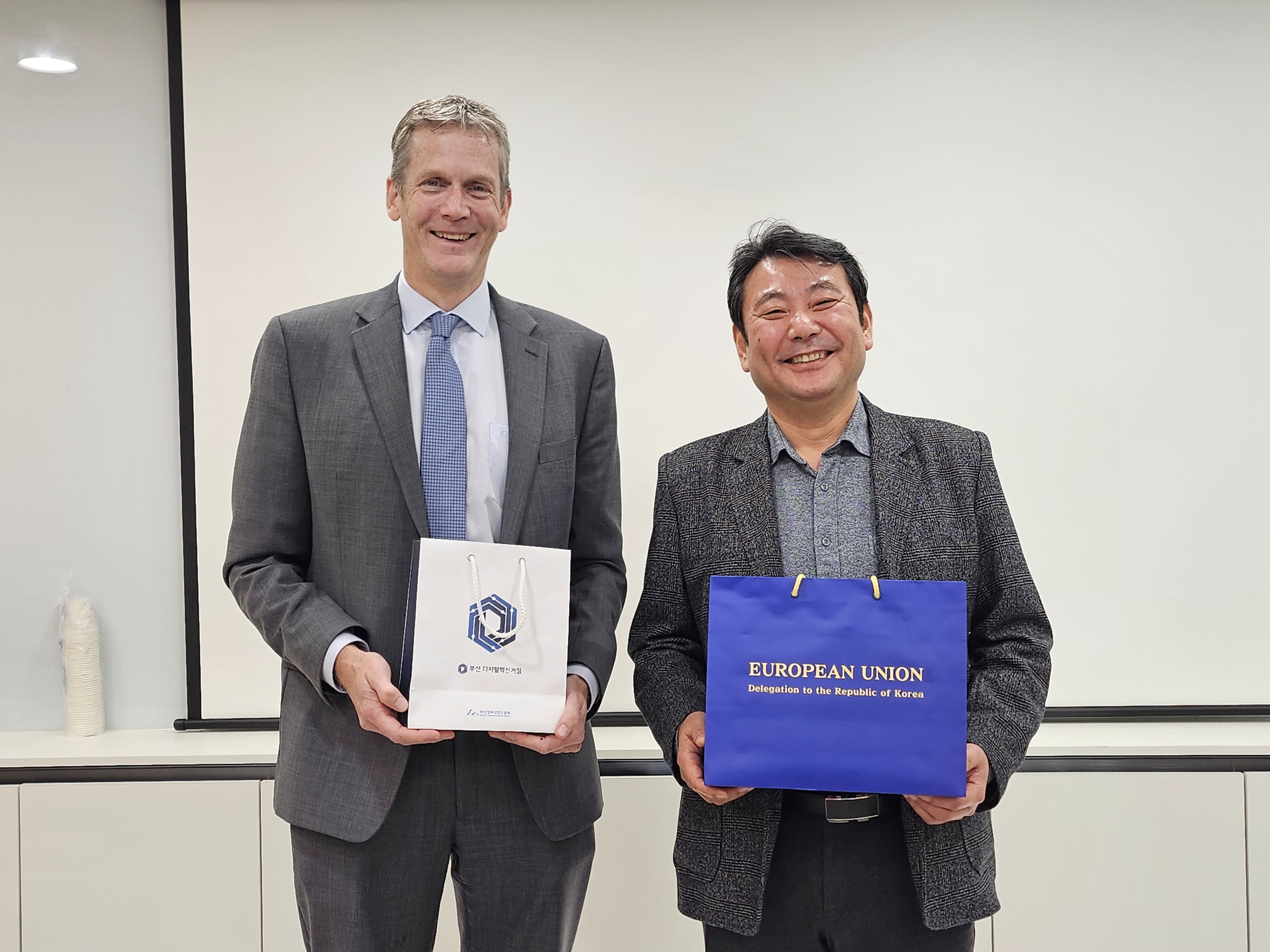 주한유럽연합대표부 미팅